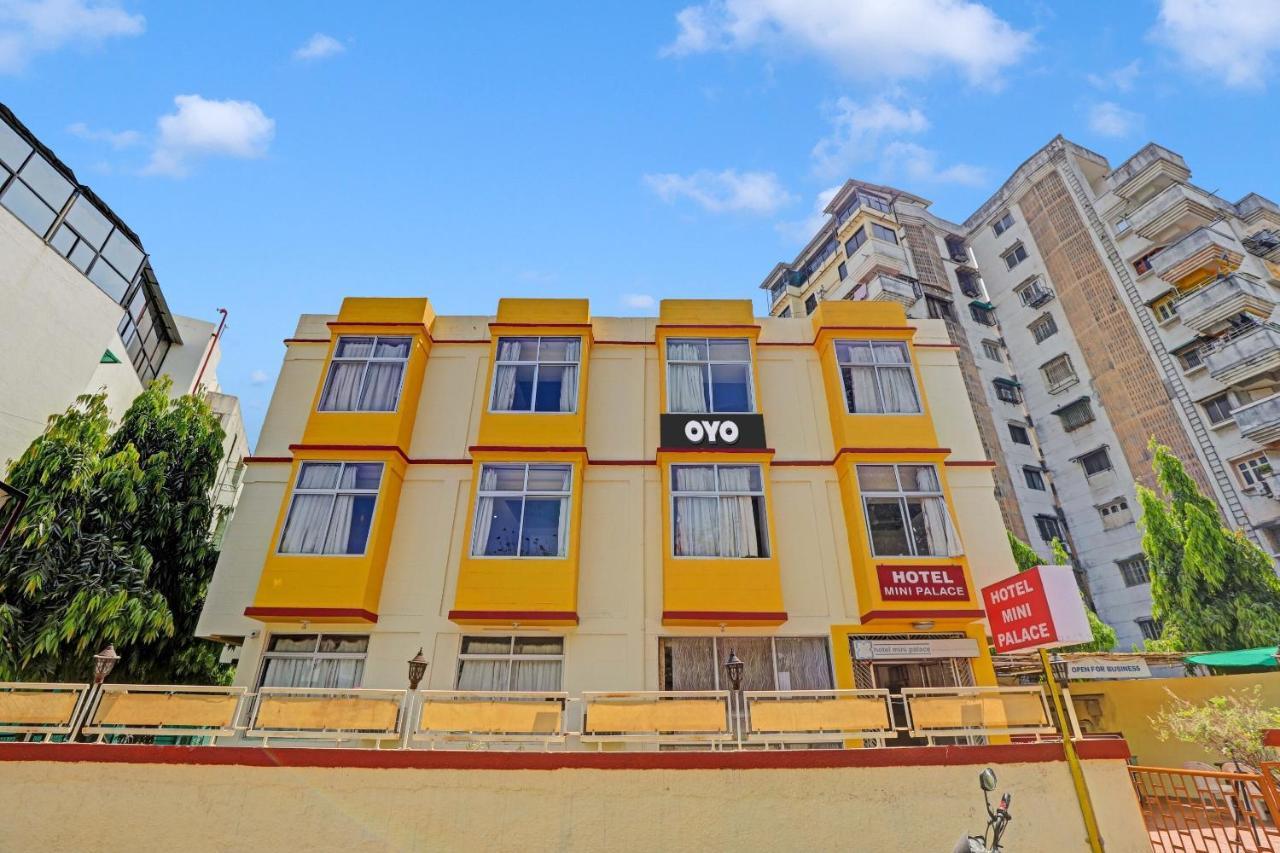 Oyo Flagship 80463 Hotel Mini Palace Vadodara Dış mekan fotoğraf